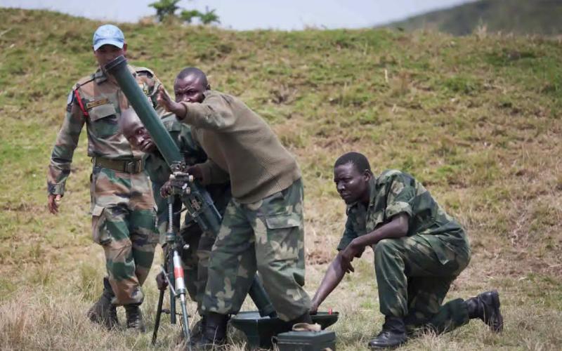 Soldats FARDS et Indiens