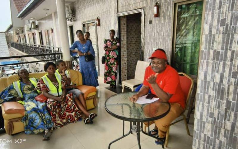 Genie president fogeka_devant les membres